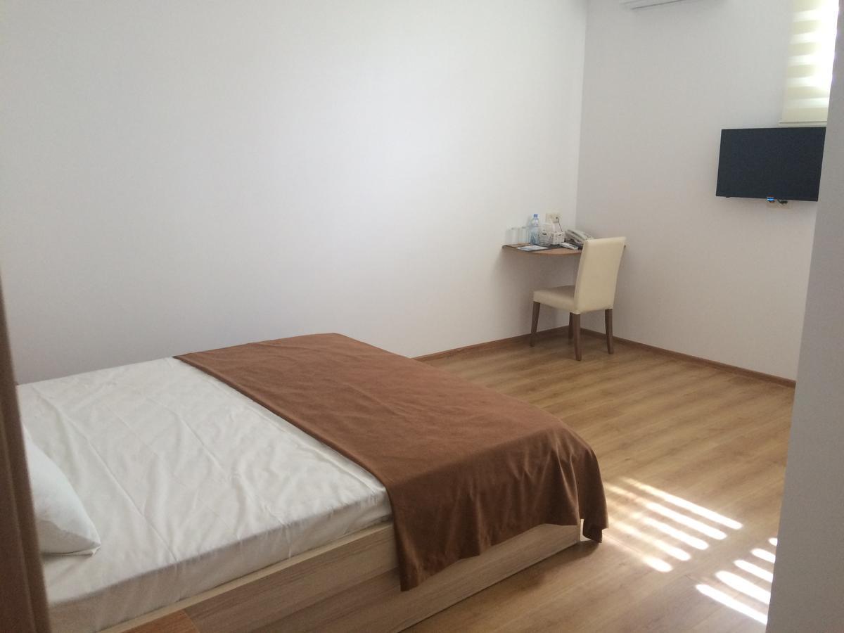 Hotel Marseille Batumi Eksteriør bilde
