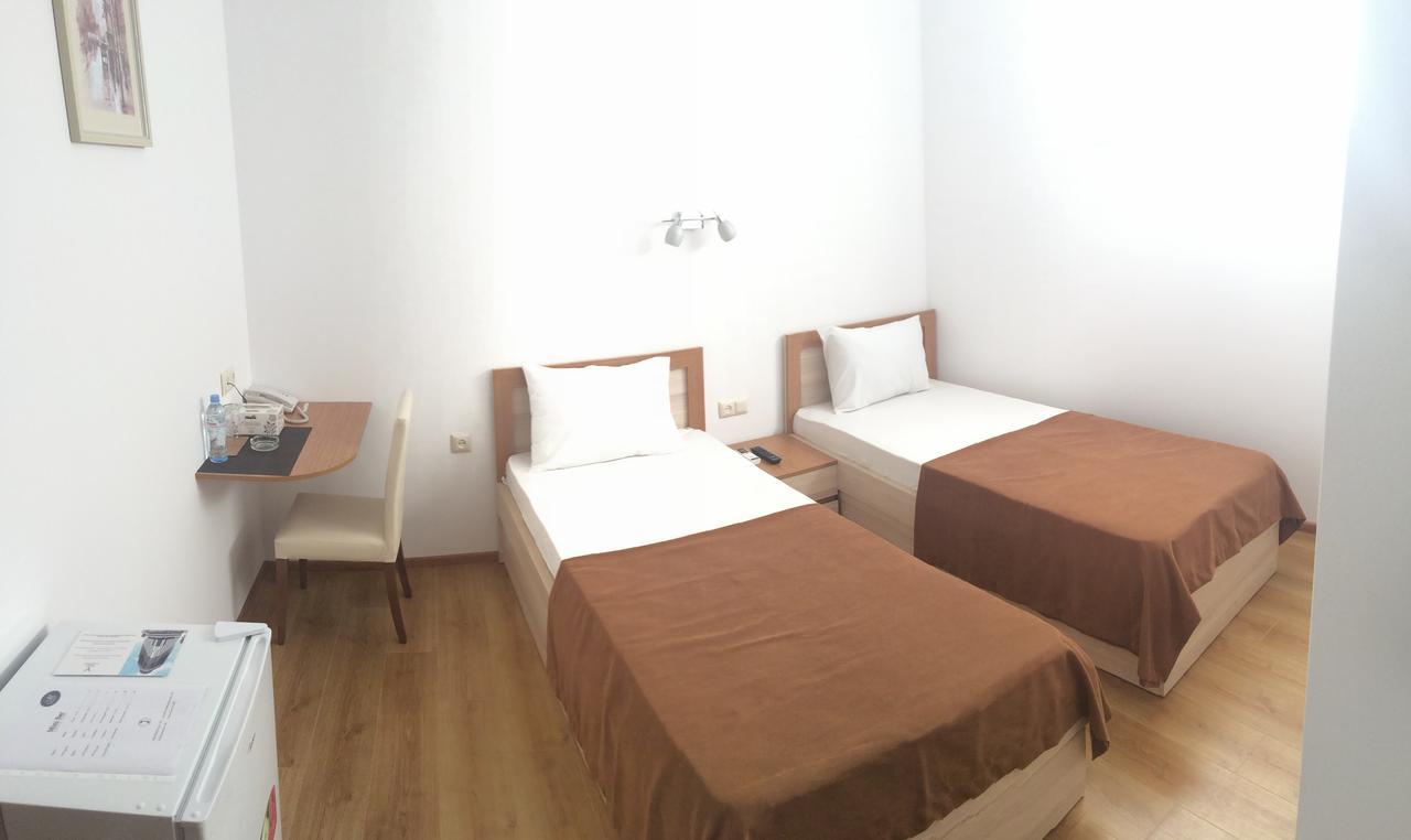Hotel Marseille Batumi Eksteriør bilde