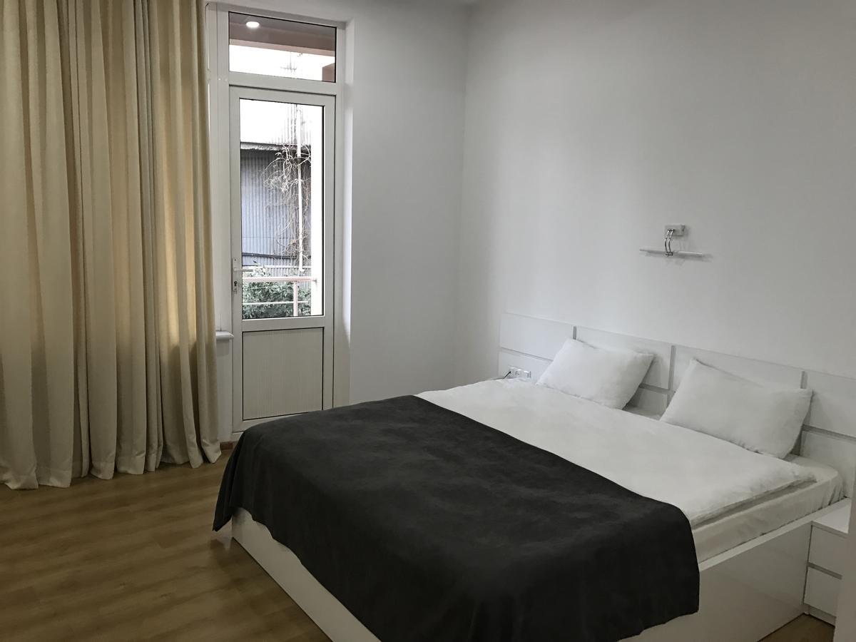 Hotel Marseille Batumi Eksteriør bilde