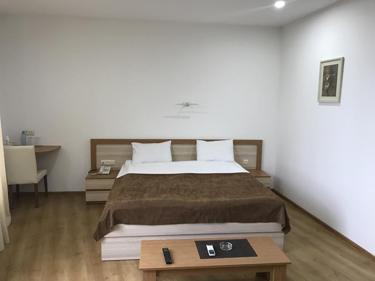 Hotel Marseille Batumi Eksteriør bilde