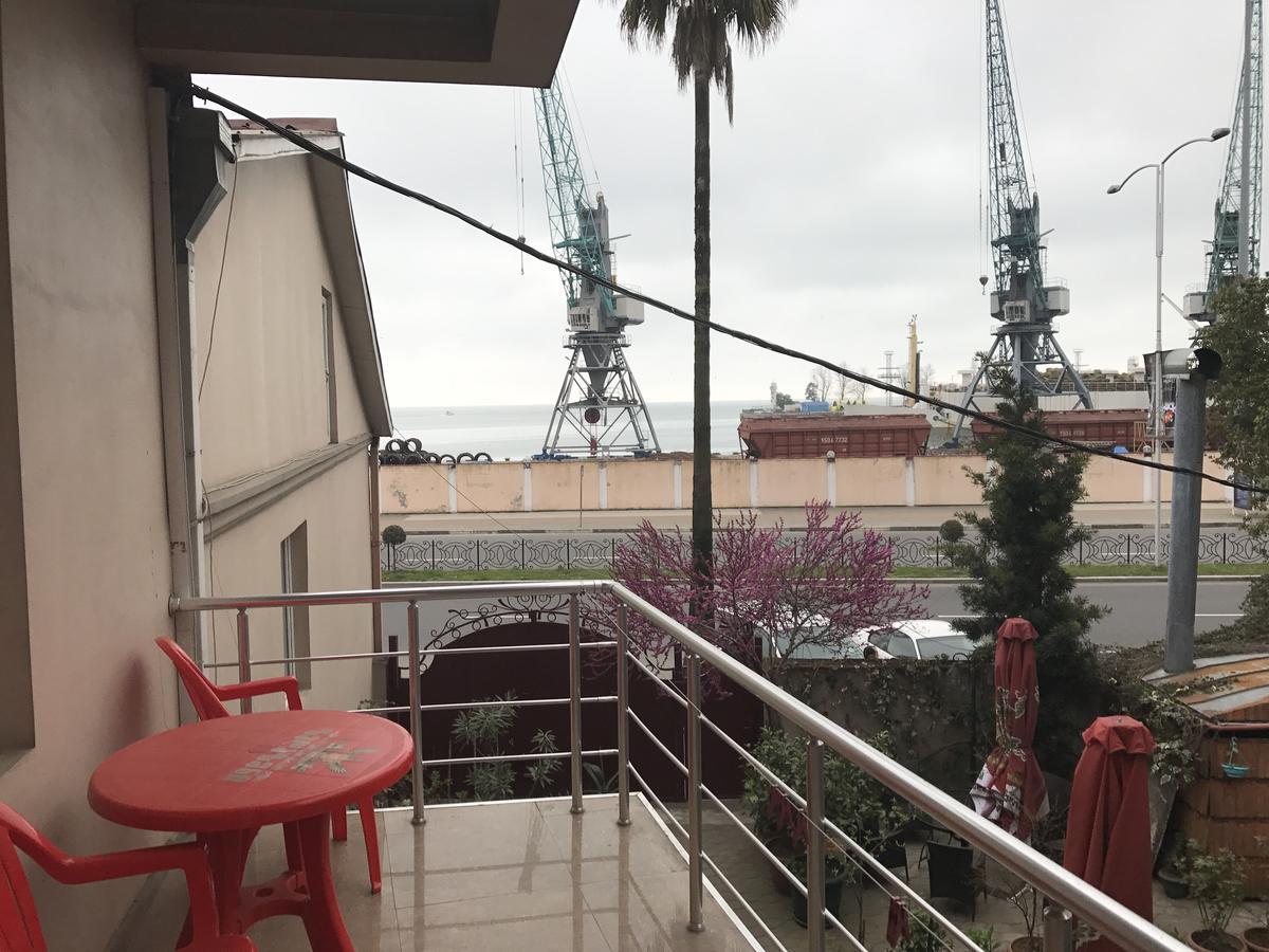 Hotel Marseille Batumi Eksteriør bilde