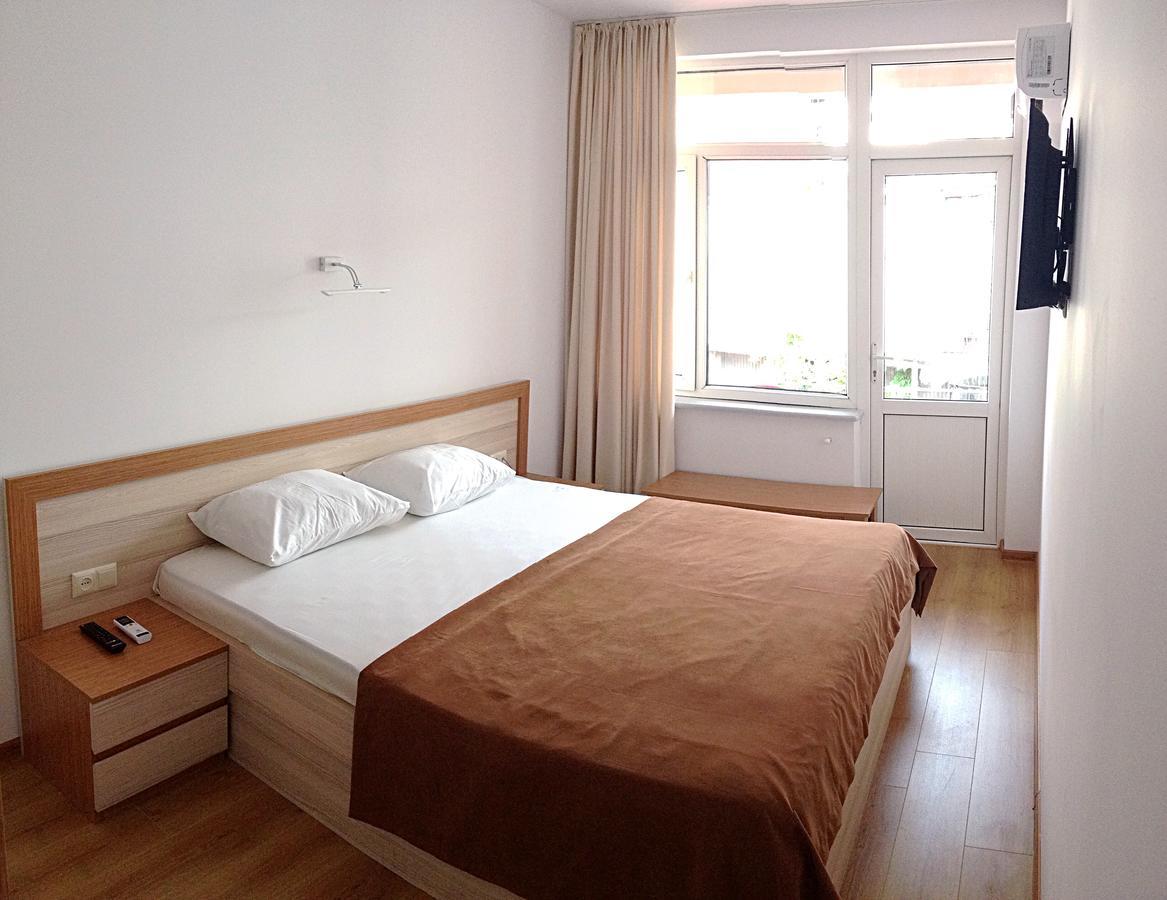 Hotel Marseille Batumi Eksteriør bilde